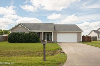 315 Haywood Drive, Richlands, NC 28574