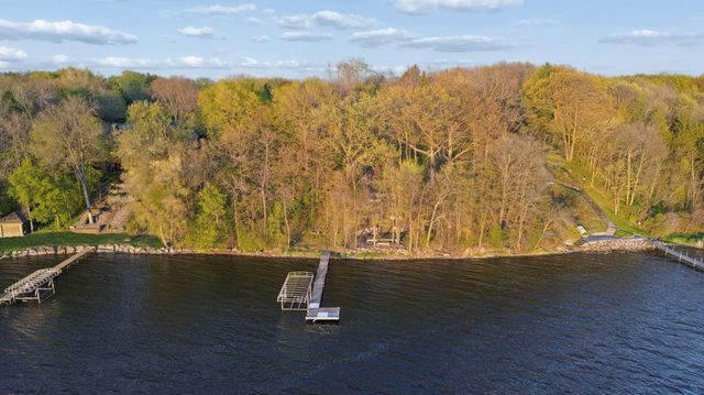 5125 Fern Drive, Loretto, MN 55357