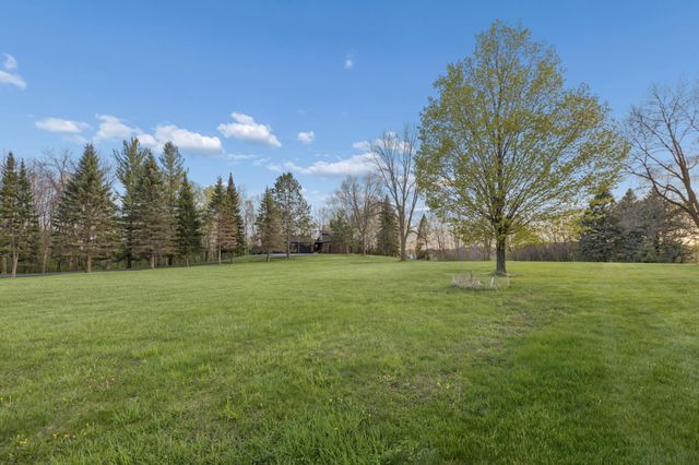 5125 Fern Drive, Loretto, MN 55357