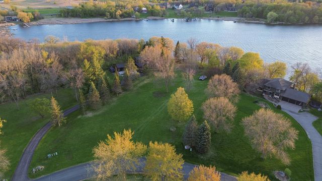 5125 Fern Drive, Loretto, MN 55357
