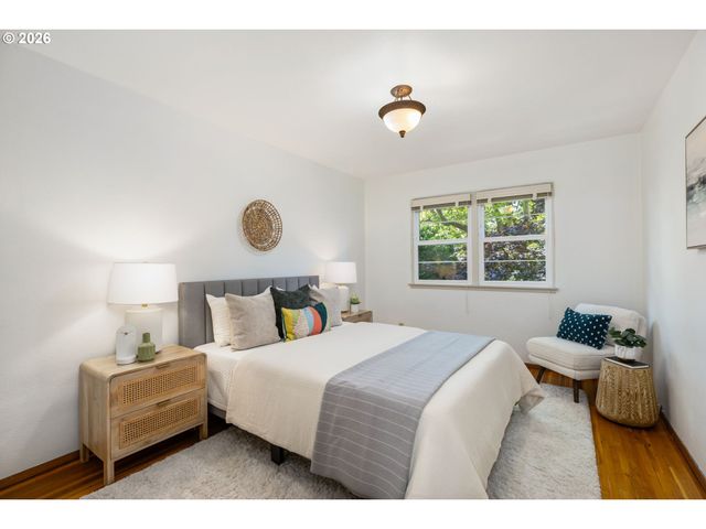 1805 Ne 70TH Ave, Portland, OR 97213