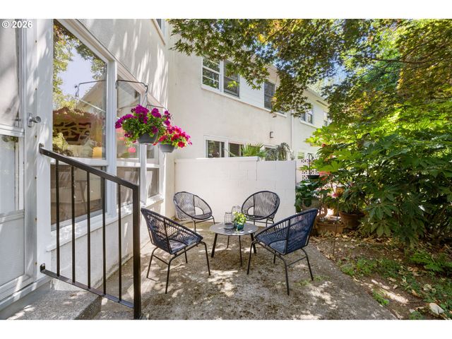 1805 Ne 70TH Ave, Portland, OR 97213