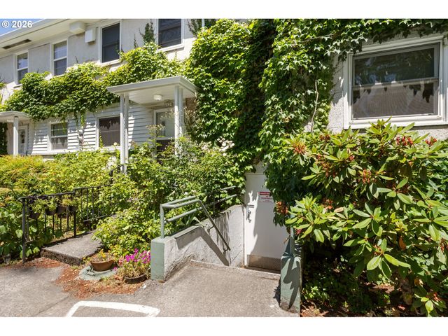 1805 Ne 70TH Ave, Portland, OR 97213