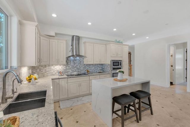 727 Lakehaven Drive, Sunnyvale, CA 94089