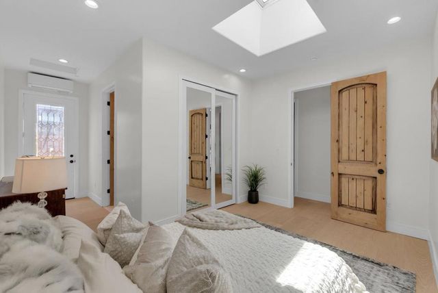 727 Lakehaven Drive, Sunnyvale, CA 94089