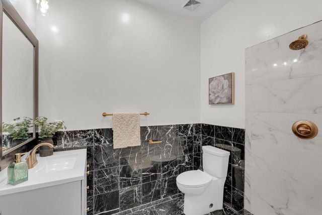 727 Lakehaven Drive, Sunnyvale, CA 94089