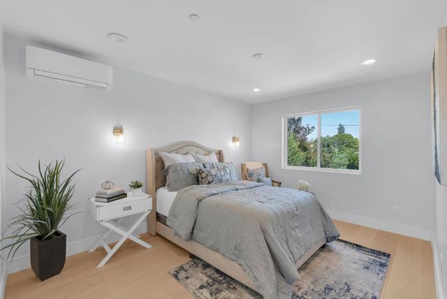 727 Lakehaven Drive, Sunnyvale, CA 94089