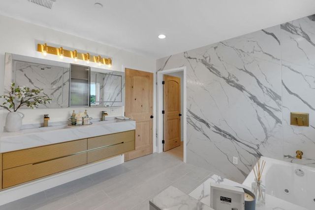 727 Lakehaven Drive, Sunnyvale, CA 94089