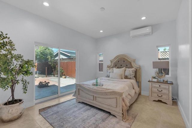 727 Lakehaven Drive, Sunnyvale, CA 94089