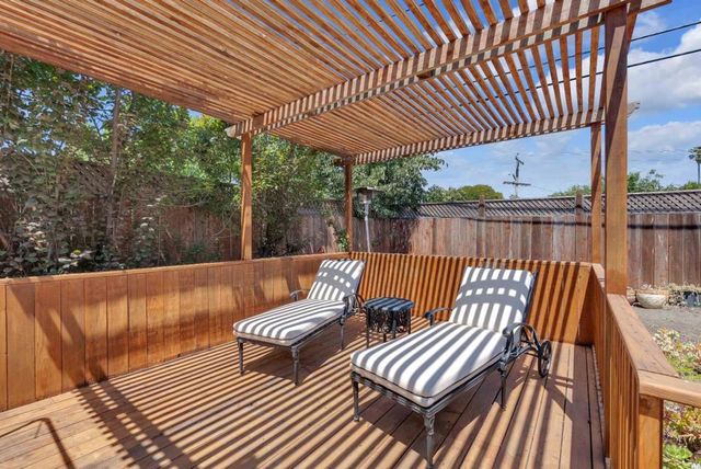 727 Lakehaven Drive, Sunnyvale, CA 94089