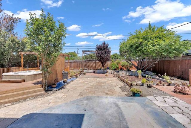 727 Lakehaven Drive, Sunnyvale, CA 94089