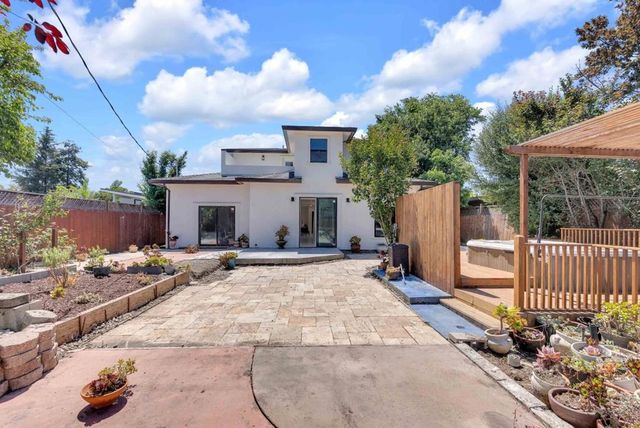 727 Lakehaven Drive, Sunnyvale, CA 94089