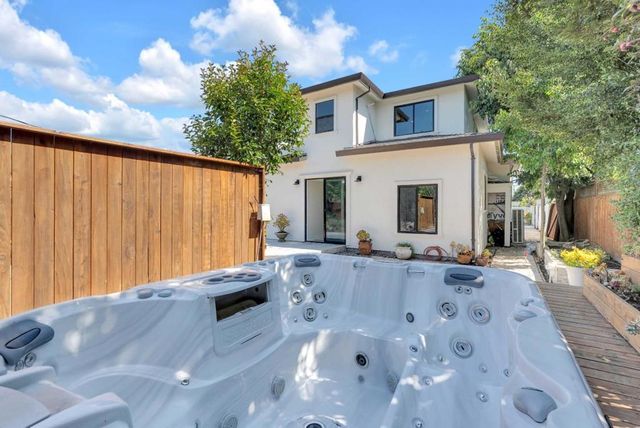 727 Lakehaven Drive, Sunnyvale, CA 94089