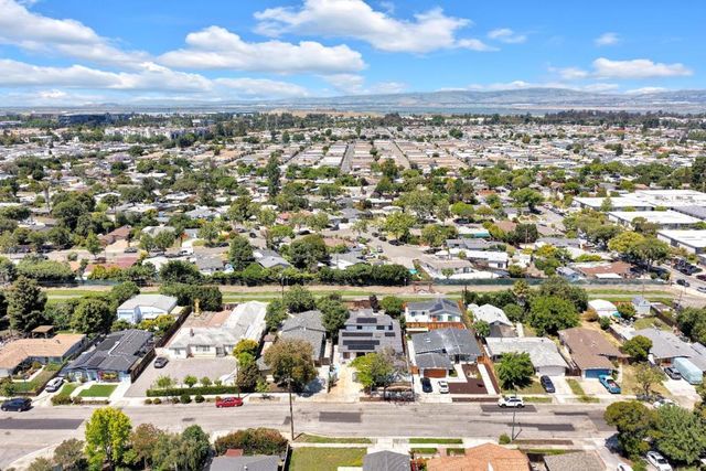 727 Lakehaven Drive, Sunnyvale, CA 94089