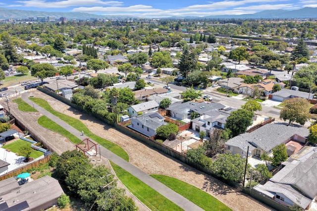 727 Lakehaven Drive, Sunnyvale, CA 94089
