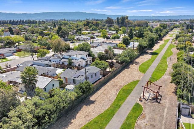 727 Lakehaven Drive, Sunnyvale, CA 94089