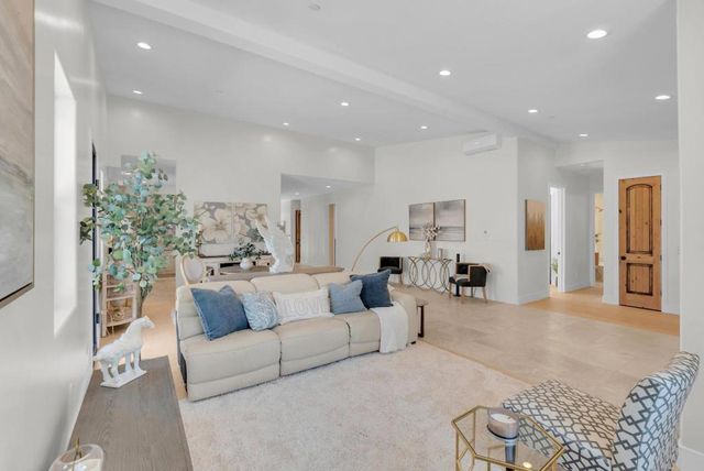 727 Lakehaven Drive, Sunnyvale, CA 94089
