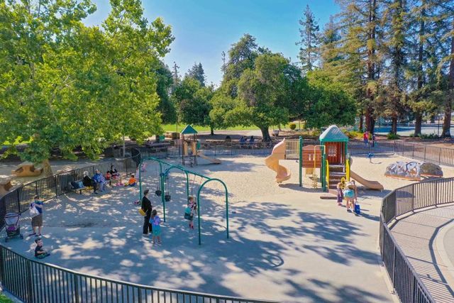 727 Lakehaven Drive, Sunnyvale, CA 94089