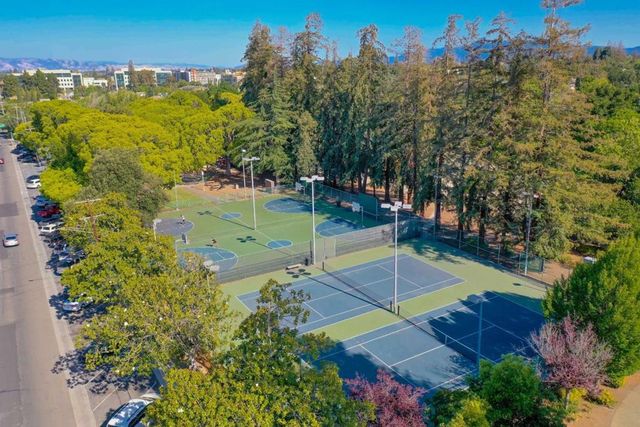 727 Lakehaven Drive, Sunnyvale, CA 94089