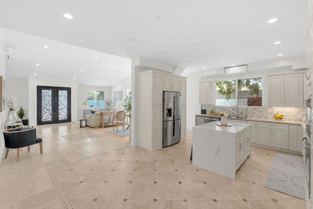 727 Lakehaven Drive, Sunnyvale, CA 94089