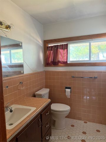 1603 N McKinley Avenue, Sand Springs, OK 74063