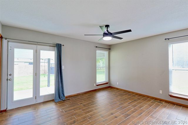 157 N Spinnaker Run, Stigler, OK 74462