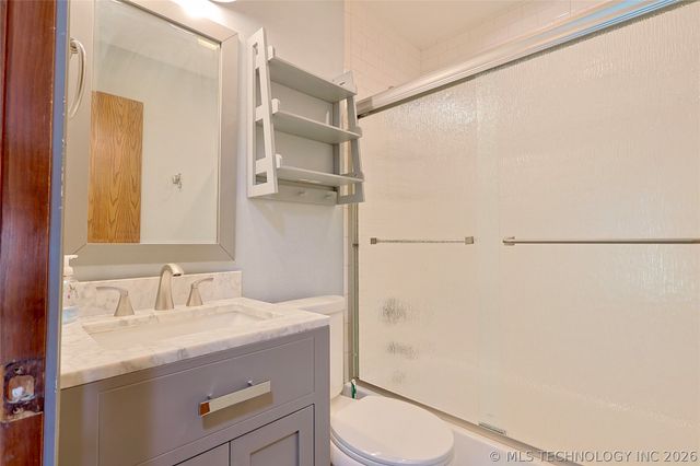 157 N Spinnaker Run, Stigler, OK 74462