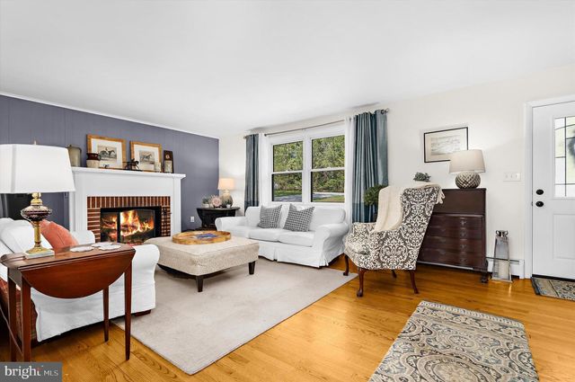 14620 MANOR RD, Phoenix, MD 21131