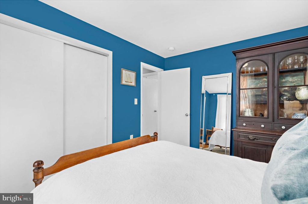 Image 15 of property listing at 14620 MANOR RD, Phoenix, MD 21131