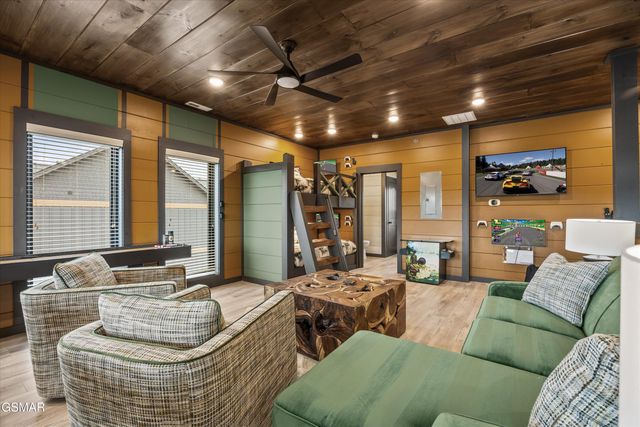 331 Rambling Creek Way, Sevierville, TN 37862