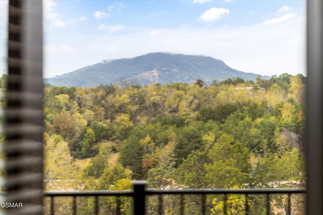 331 Rambling Creek Way, Sevierville, TN 37862