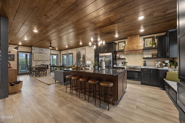 331 Rambling Creek Way, Sevierville, TN 37862