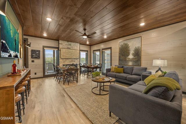 331 Rambling Creek Way, Sevierville, TN 37862