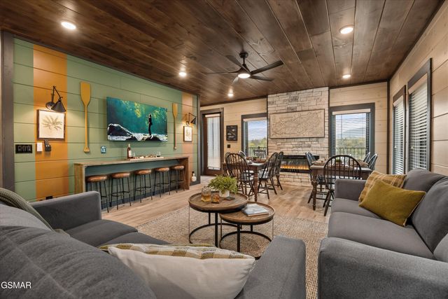 331 Rambling Creek Way, Sevierville, TN 37862