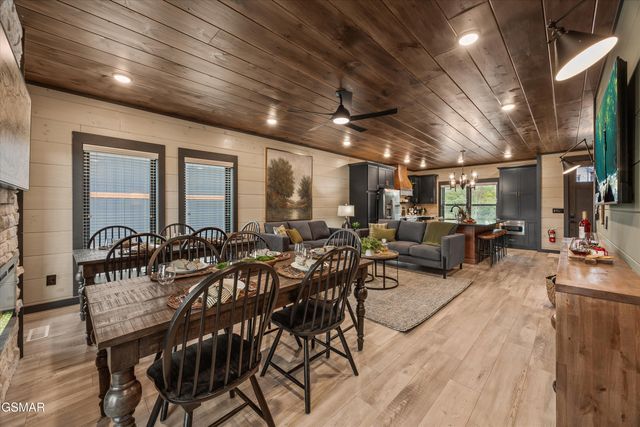 331 Rambling Creek Way, Sevierville, TN 37862