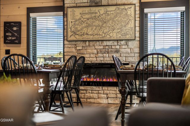 331 Rambling Creek Way, Sevierville, TN 37862