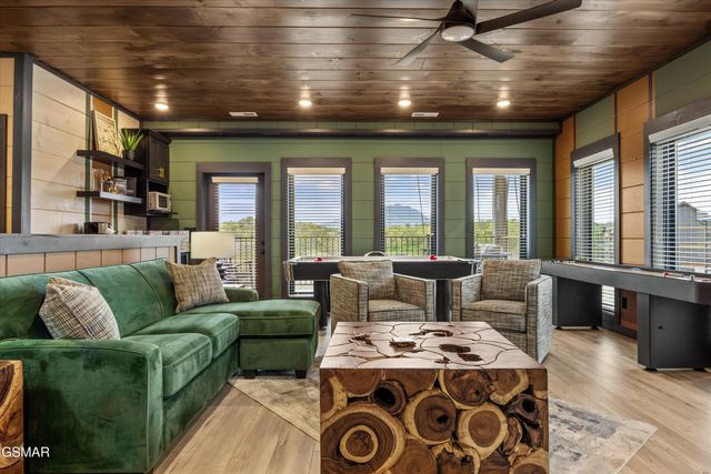 331 Rambling Creek Way, Sevierville, TN 37862