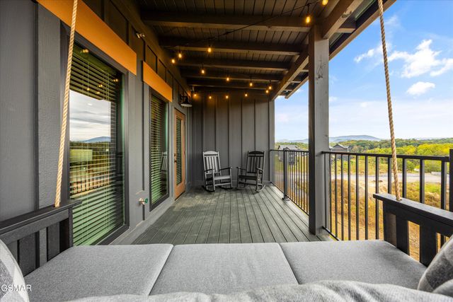 331 Rambling Creek Way, Sevierville, TN 37862