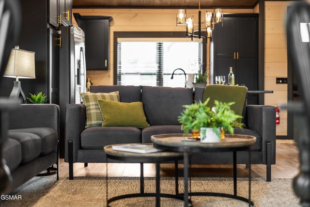 331 Rambling Creek Way, Sevierville, TN 37862