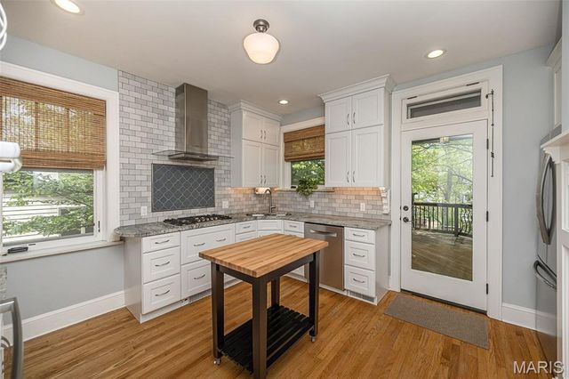 332 Marion Avenue, Webster Groves, MO 63119