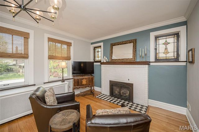 332 Marion Avenue, Webster Groves, MO 63119