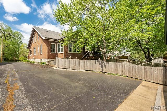 332 Marion Avenue, Webster Groves, MO 63119