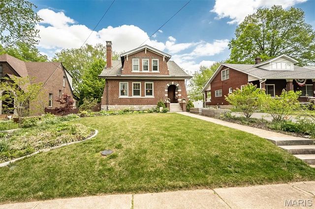 332 Marion Avenue, Webster Groves, MO 63119
