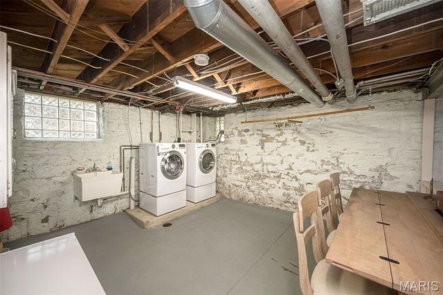 332 Marion Avenue, Webster Groves, MO 63119