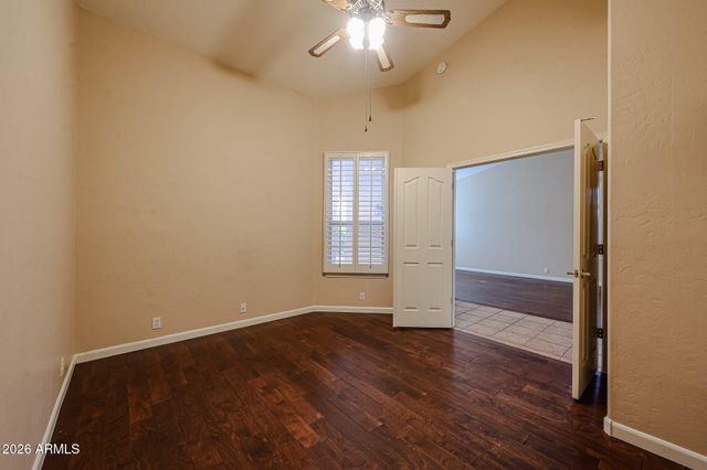 5930 W LOUISE Drive, Glendale, AZ 85310