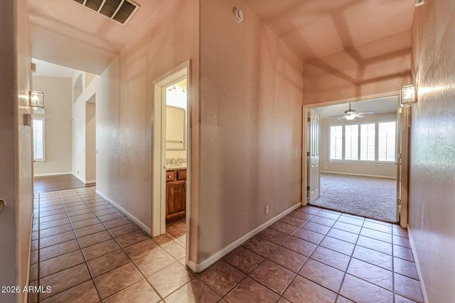 5930 W LOUISE Drive, Glendale, AZ 85310