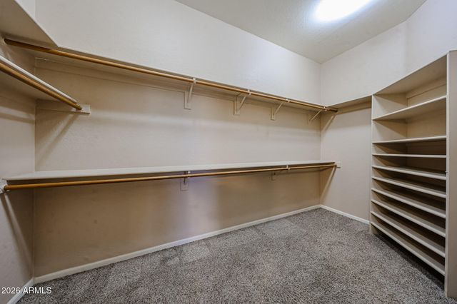 5930 W LOUISE Drive, Glendale, AZ 85310