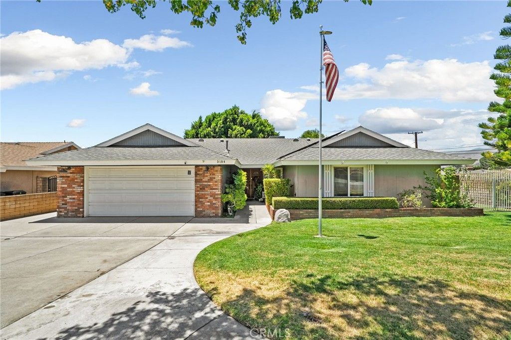 Image 2 of property listing at 3194 Belvedere Avenue, Highland, CA 92346