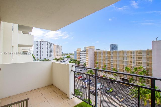 401 Golden Isles Dr 702, Hallandale Beach, FL 33009