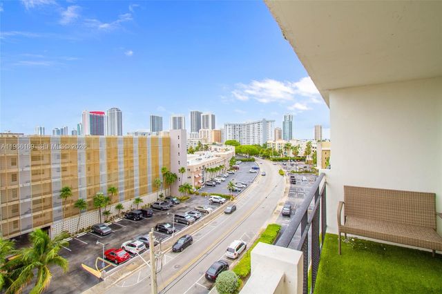 401 Golden Isles Dr 702, Hallandale Beach, FL 33009